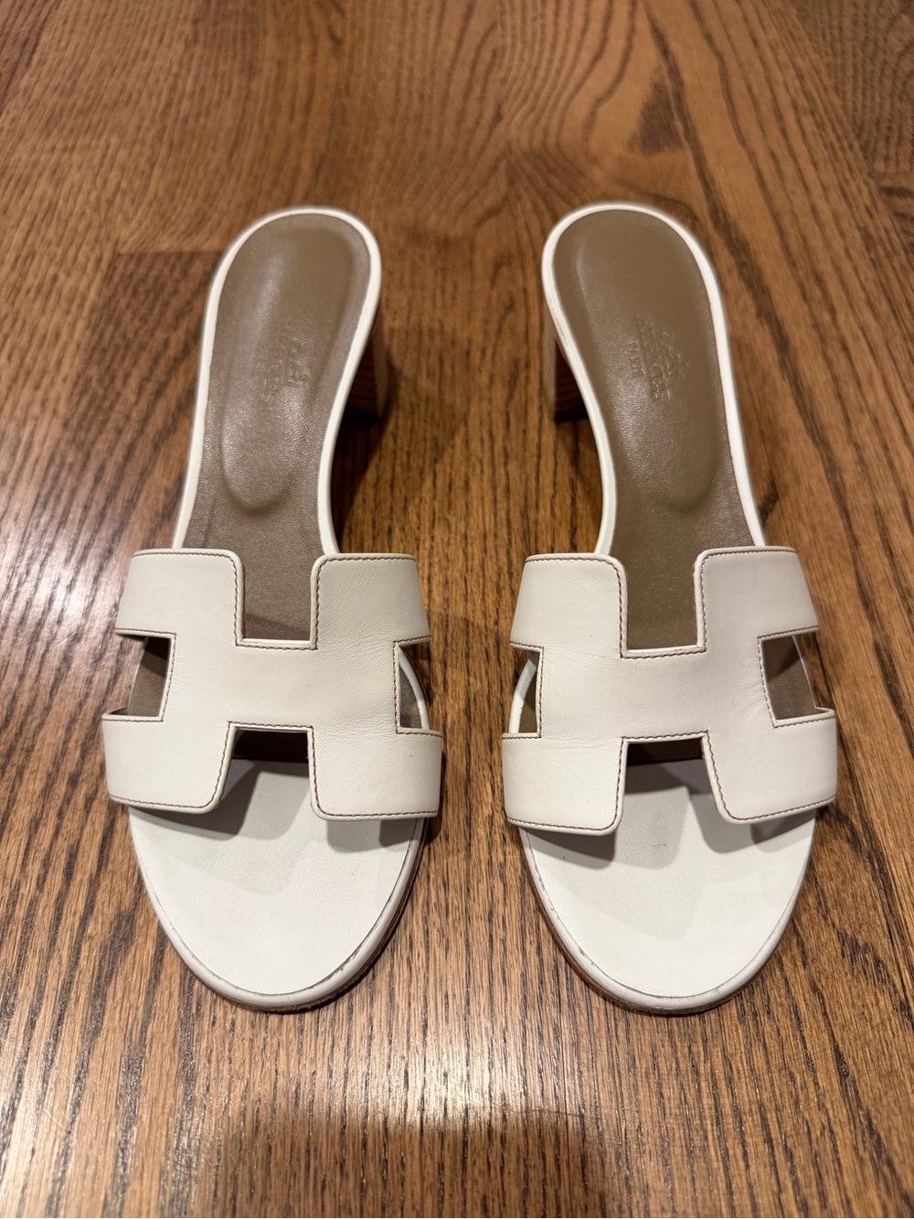 Hermes white Oasis sandal slide